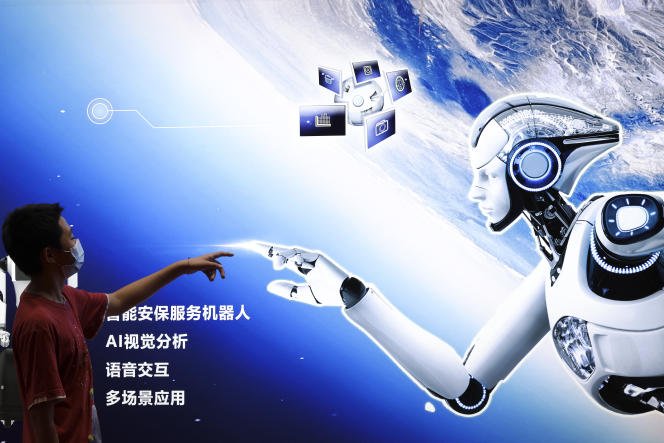 En Chine, le robot conversationnel ChatGPT suscite l’envie